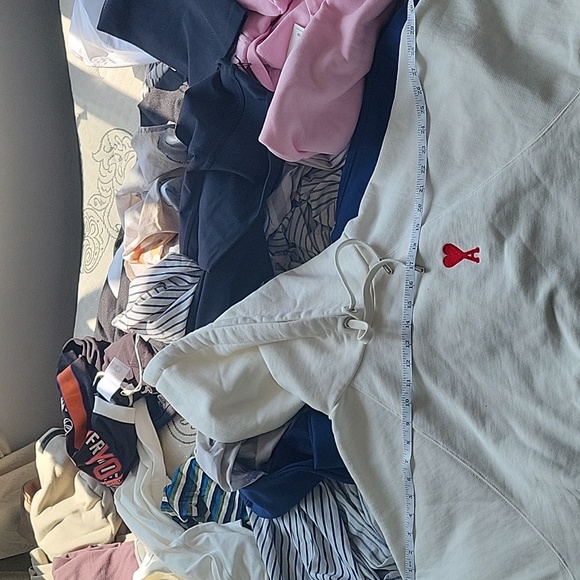 Ami-hoodie-large - Picture 9 of 11